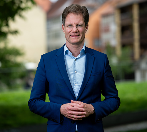 Ein Portrait des Gesch&auml;ftsf&uuml;hrers Dr. J&ouml;rn Grothe